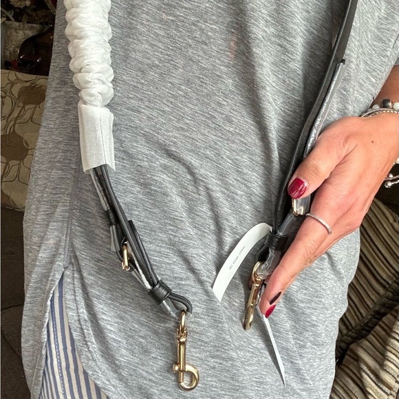 Authentic COACH Pebbled leather 1.75"W adjustable clasp bag belt - Picture 5 of 7